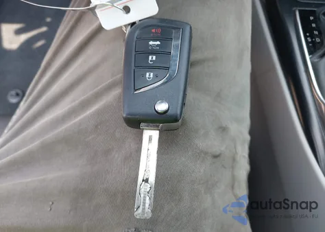 2020 Toyota Camry Le from USA, damaged, VIN 4T1C11AK4LU904541